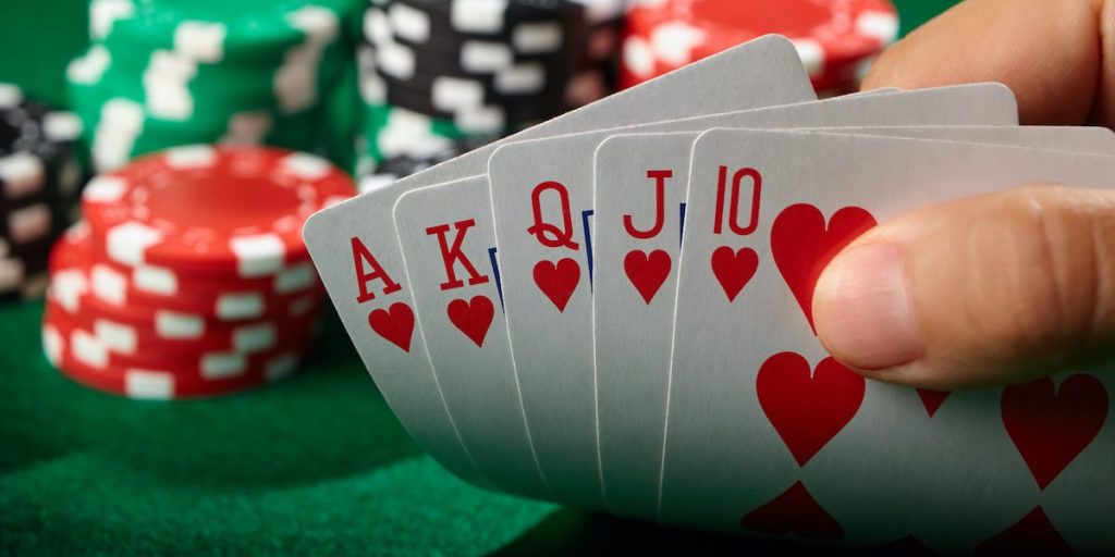 different types of poker explained